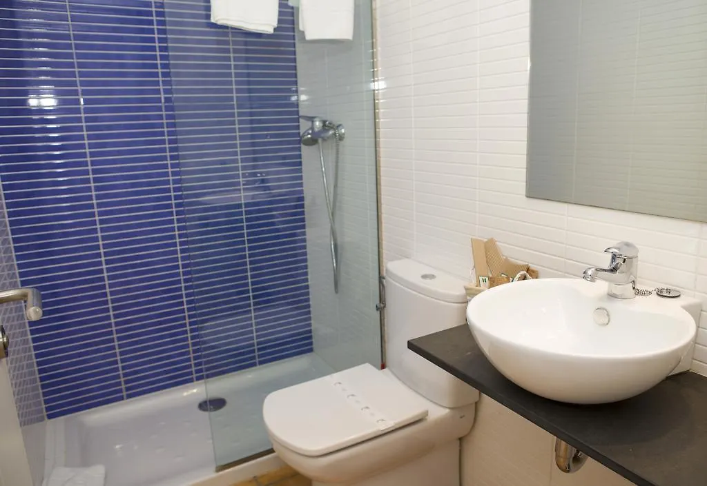 קדאקז Mimoses Apartaments דירה