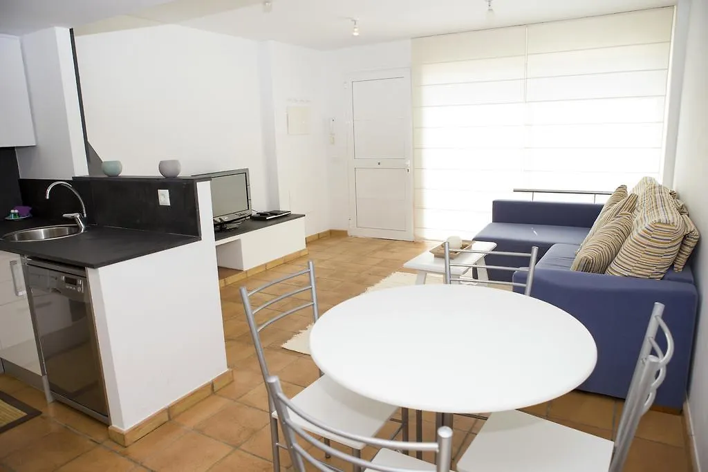 קדאקז Mimoses Apartaments דירה